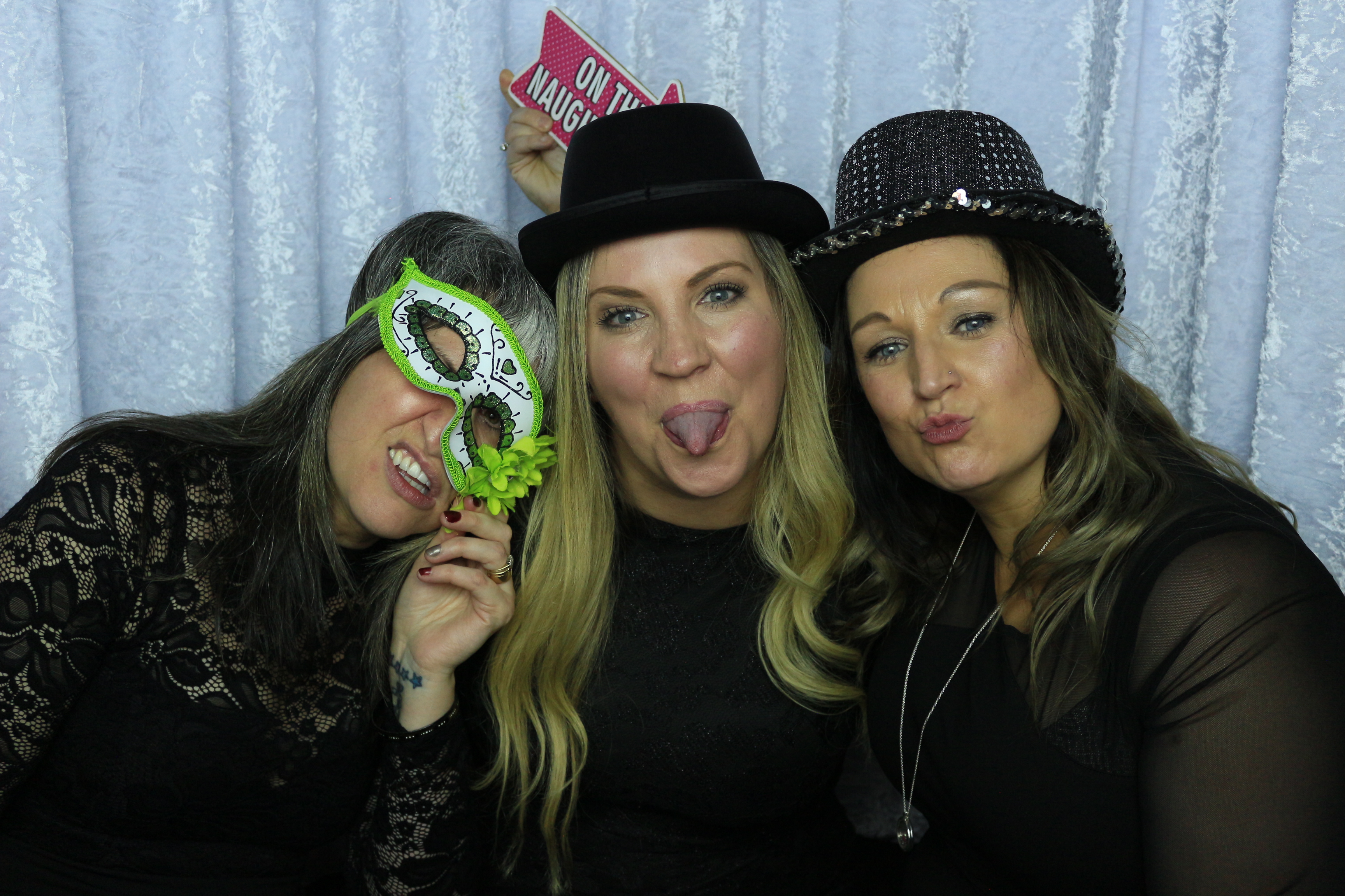 Dee’s 40th Birthday - Images | View more photos from the event at gallery.partydelightsphotobooth.co.uk/u/PartyDelightsPhotoBooth/Dee’s-40th-Birthday-Images